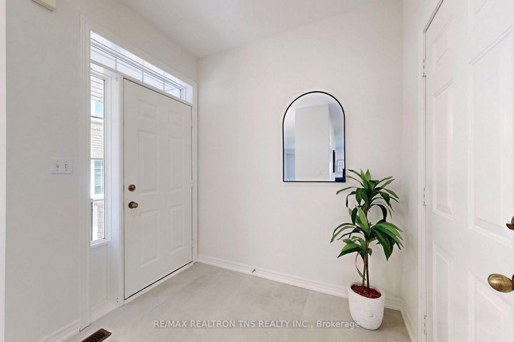 Photo 23 at 28 Golden Oak Avenue, Rouge Woods, Richmond Hill