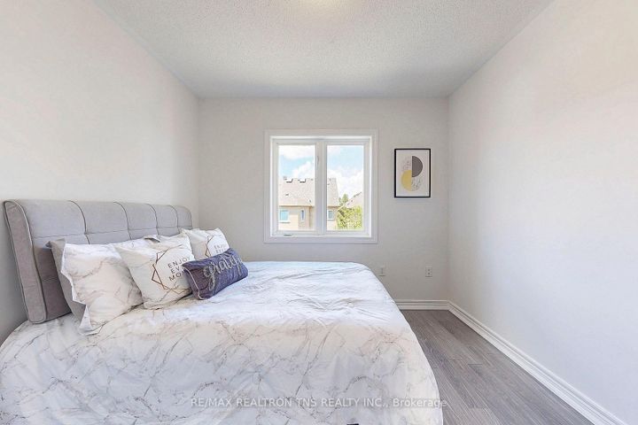 Photo 41 at 28 Golden Oak Avenue, Rouge Woods, Richmond Hill