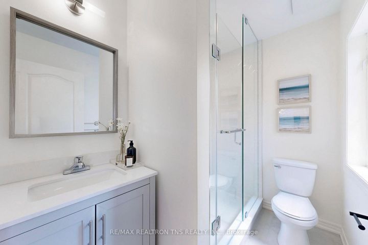 Photo 44 at 28 Golden Oak Avenue, Rouge Woods, Richmond Hill