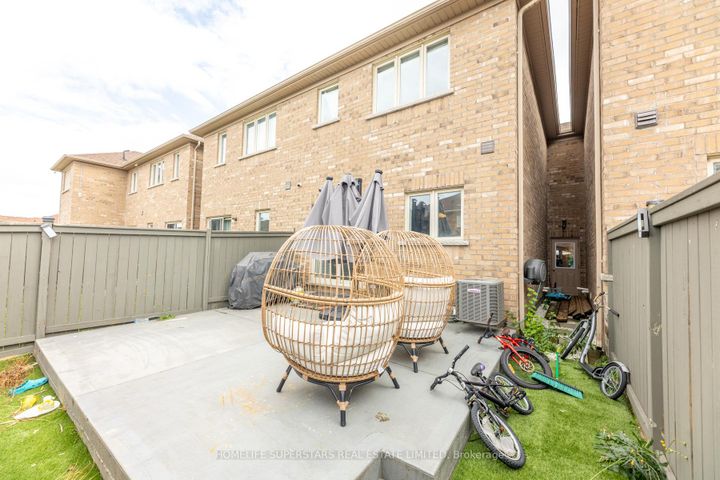 Photo 33 at 16 Brussels Avenue, Wellington, Brampton