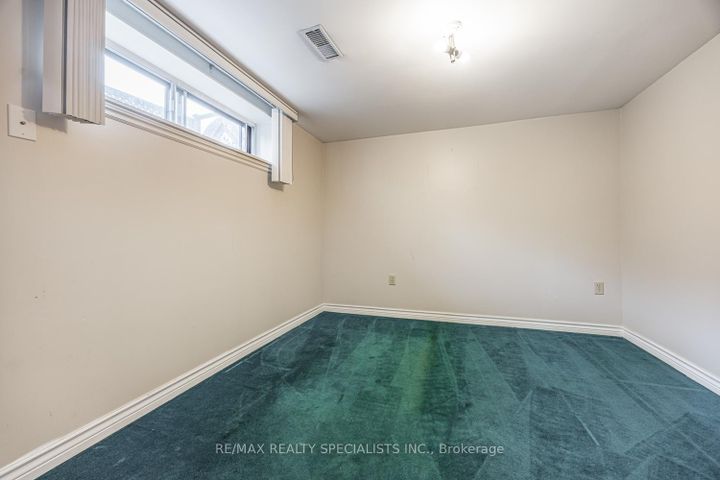 Photo 17 at 8 Charnwood Road, Don Mills, Toronto