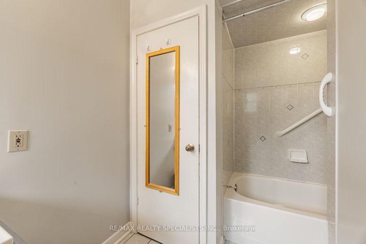 Photo 19 at 8 Charnwood Road, Don Mills, Toronto