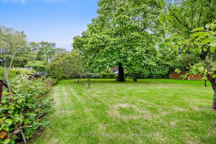 Photo 28 at 8 Charnwood Road, Don Mills, Toronto