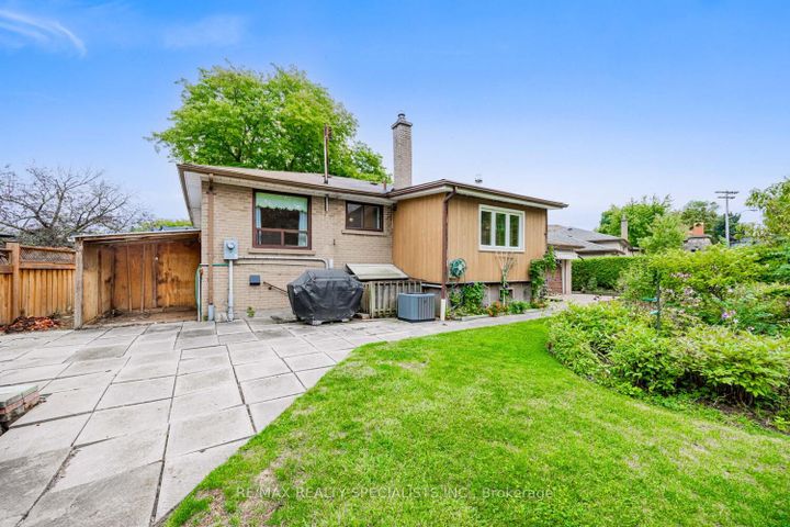 Photo 37 at 8 Charnwood Road, Don Mills, Toronto