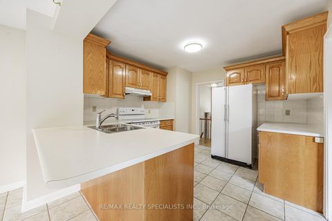 Photo 12 at 8 Charnwood Road, Don Mills, Toronto