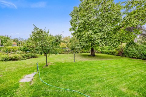 Photo 35 at 8 Charnwood Road, Don Mills, Toronto