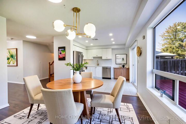 Photo 6 at 674 Brasswinds Trail, Pinecrest, Oshawa