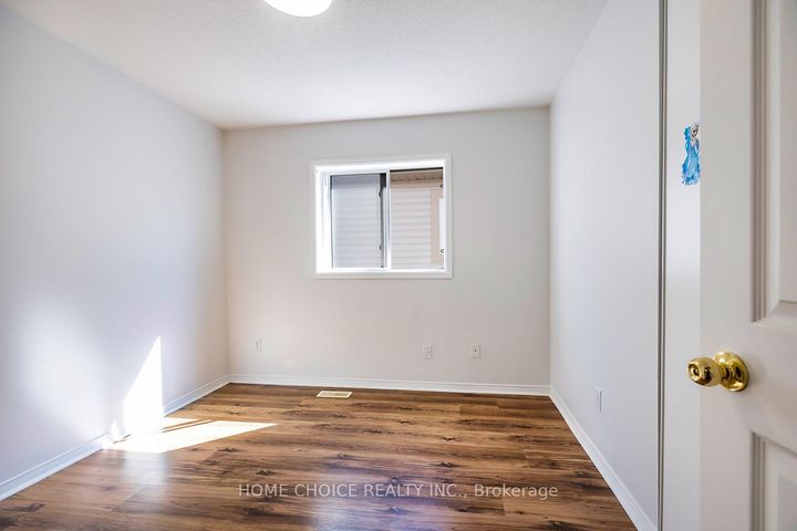 Photo 17 at 674 Brasswinds Trail, Pinecrest, Oshawa
