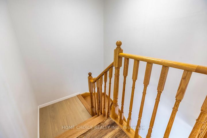 Photo 28 at 674 Brasswinds Trail, Pinecrest, Oshawa