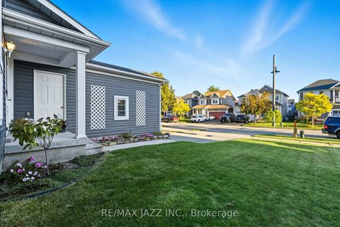 Photo 7 at 16 Carveth Crescent, Newcastle, Clarington