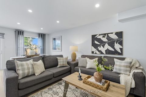 Photo 9 at 16 Carveth Crescent, Newcastle, Clarington