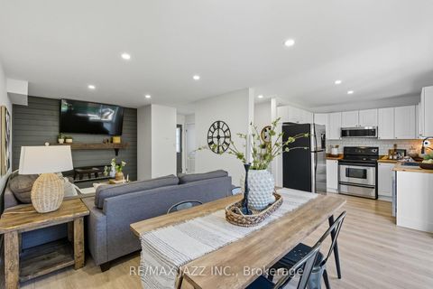 Photo 13 at 16 Carveth Crescent, Newcastle, Clarington