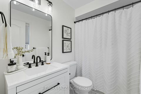 Photo 24 at 16 Carveth Crescent, Newcastle, Clarington