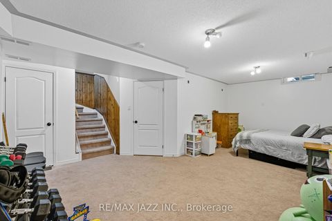 Photo 27 at 16 Carveth Crescent, Newcastle, Clarington
