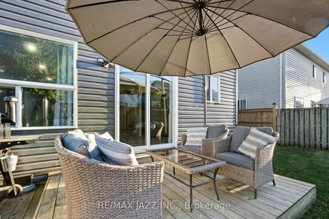 Photo 38 at 16 Carveth Crescent, Newcastle, Clarington