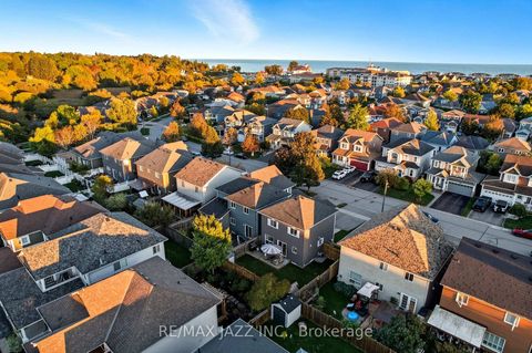Photo 43 at 16 Carveth Crescent, Newcastle, Clarington