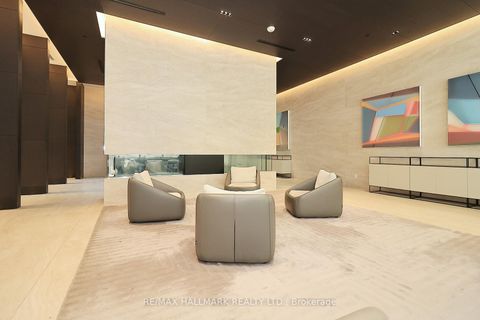 Photo 18 at 1011 - 2221 Yonge Street, Mount Pleasant West, Toronto