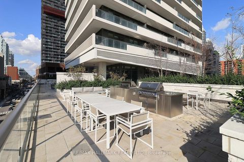 Photo 28 at 1011 - 2221 Yonge Street, Mount Pleasant West, Toronto