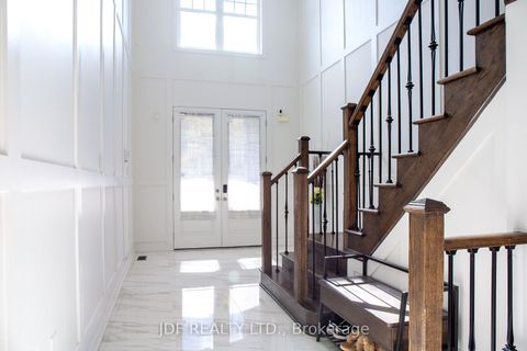 Photo 4 at 125 Cranbrook Crescent, Kleinburg, Vaughan