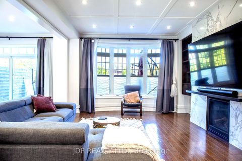 Photo 5 at 125 Cranbrook Crescent, Kleinburg, Vaughan
