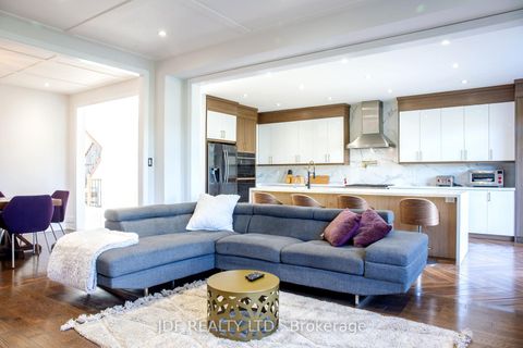Photo 6 at 125 Cranbrook Crescent, Kleinburg, Vaughan