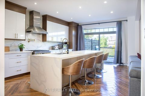 Photo 14 at 125 Cranbrook Crescent, Kleinburg, Vaughan