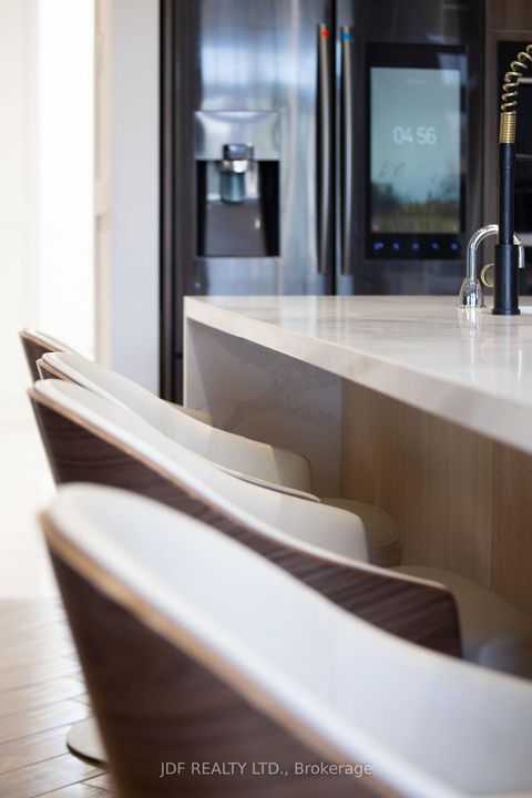 Photo 15 at 125 Cranbrook Crescent, Kleinburg, Vaughan