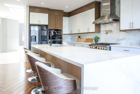 Photo 17 at 125 Cranbrook Crescent, Kleinburg, Vaughan