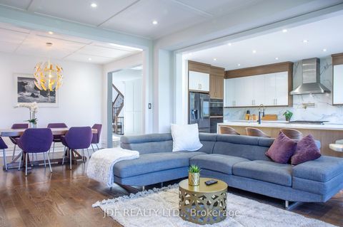 Photo 25 at 125 Cranbrook Crescent, Kleinburg, Vaughan