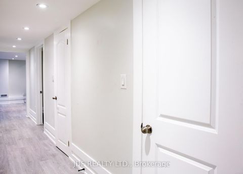 Photo 41 at 125 Cranbrook Crescent, Kleinburg, Vaughan