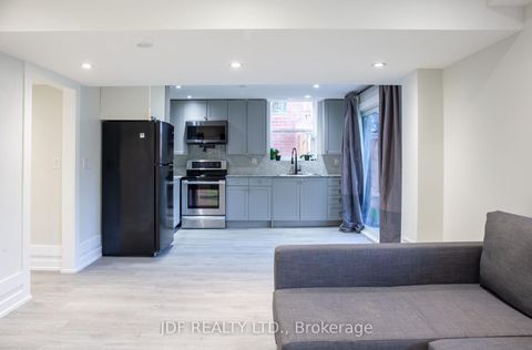 Photo 46 at 125 Cranbrook Crescent, Kleinburg, Vaughan