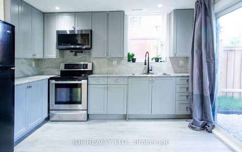 Photo 47 at 125 Cranbrook Crescent, Kleinburg, Vaughan
