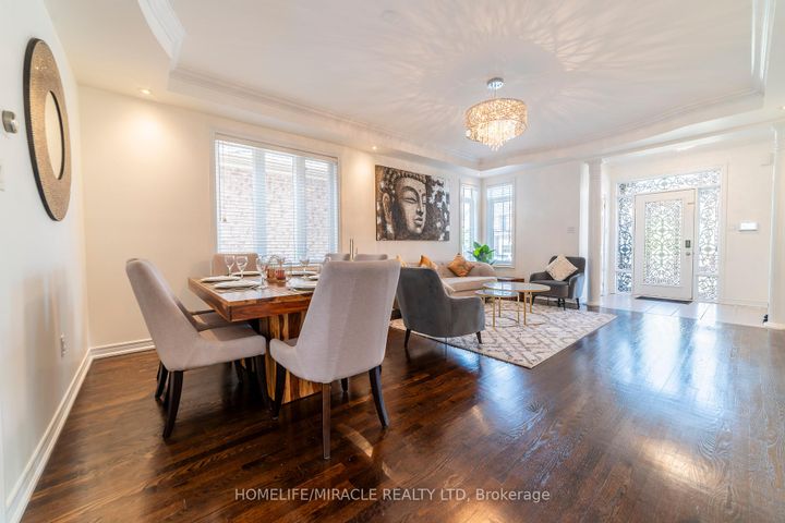 Photo 4 at 86 JUNETOWN Circle, Credit Valley, Brampton
