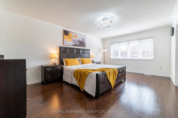 Photo 19 at 86 JUNETOWN Circle, Credit Valley, Brampton