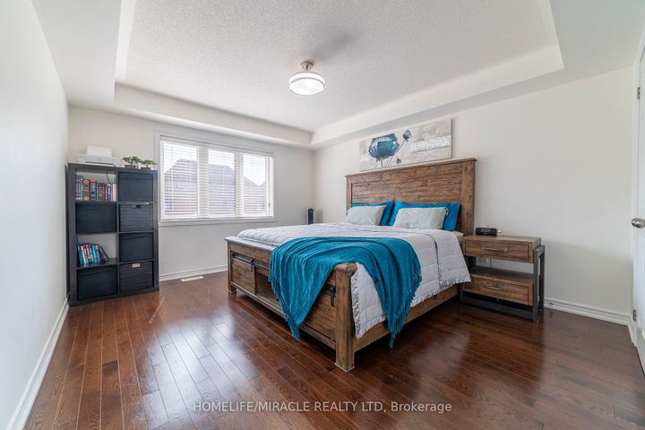 Photo 28 at 86 JUNETOWN Circle, Credit Valley, Brampton