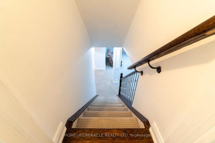 Photo 29 at 86 JUNETOWN Circle, Credit Valley, Brampton