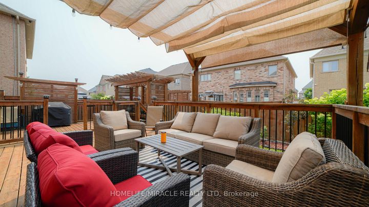 Photo 37 at 86 JUNETOWN Circle, Credit Valley, Brampton