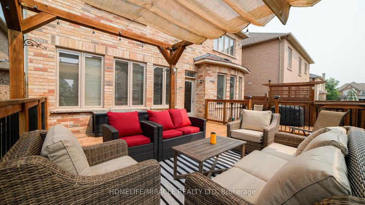 Photo 38 at 86 JUNETOWN Circle, Credit Valley, Brampton