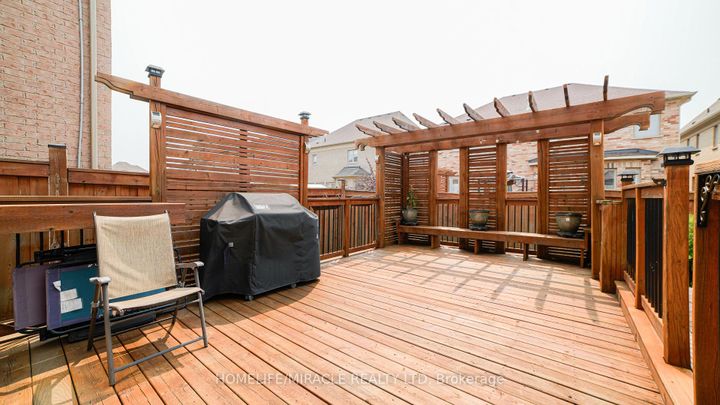 Photo 39 at 86 JUNETOWN Circle, Credit Valley, Brampton