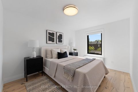 Photo 18 at 69 Wallington Avenue, Lumsden, Toronto