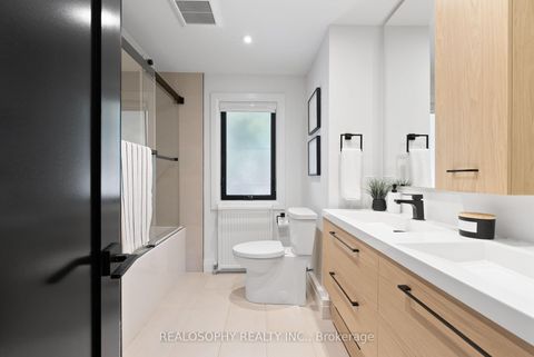 Photo 22 at 69 Wallington Avenue, Lumsden, Toronto