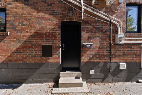 Photo 23 at 69 Wallington Avenue, Lumsden, Toronto