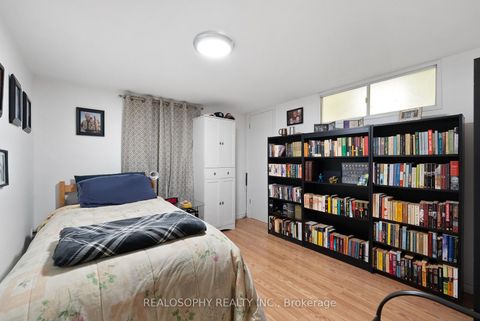 Photo 25 at 69 Wallington Avenue, Lumsden, Toronto