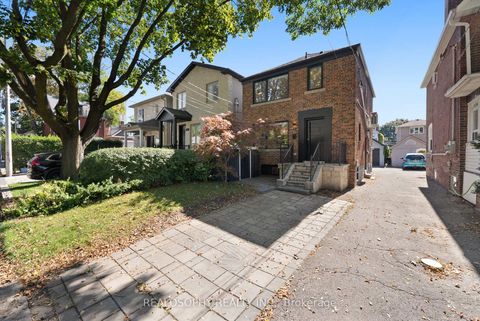 Photo 28 at 69 Wallington Avenue, Lumsden, Toronto