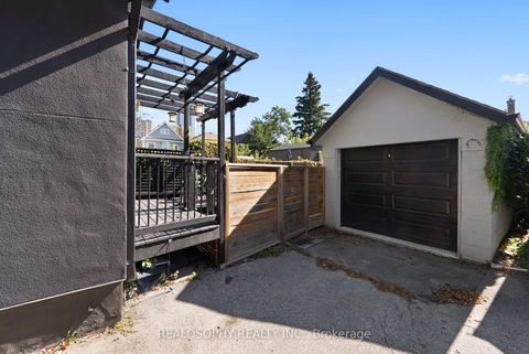 Photo 29 at 69 Wallington Avenue, Lumsden, Toronto
