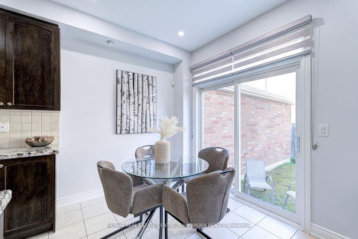Photo 12 at 57 Sky Harbour Drive, Bram West, Brampton