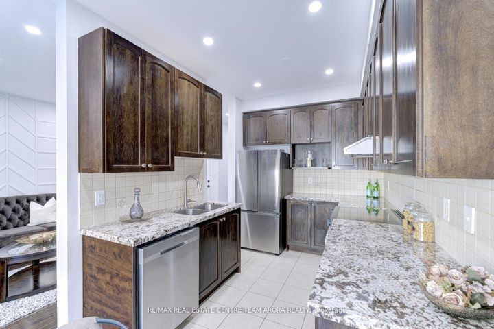 Photo 15 at 57 Sky Harbour Drive, Bram West, Brampton