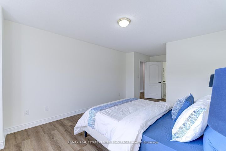 Photo 23 at 57 Sky Harbour Drive, Bram West, Brampton