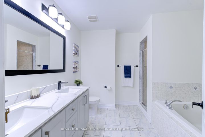 Photo 24 at 57 Sky Harbour Drive, Bram West, Brampton