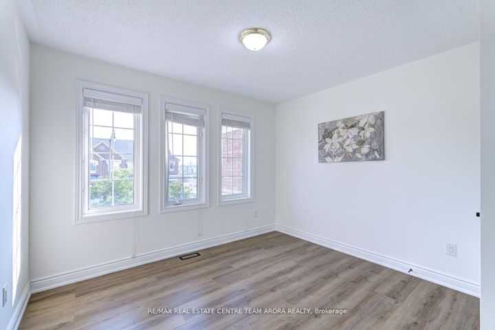 Photo 26 at 57 Sky Harbour Drive, Bram West, Brampton